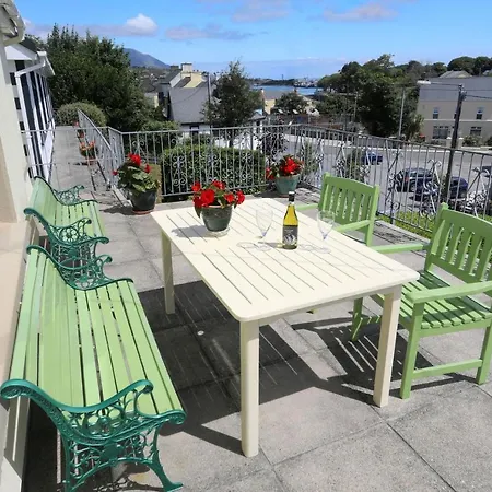 Knockanroe House * Castletownbere